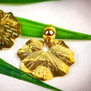 Boucles d'oreilles à clips dorées avec feuilles - Simone
