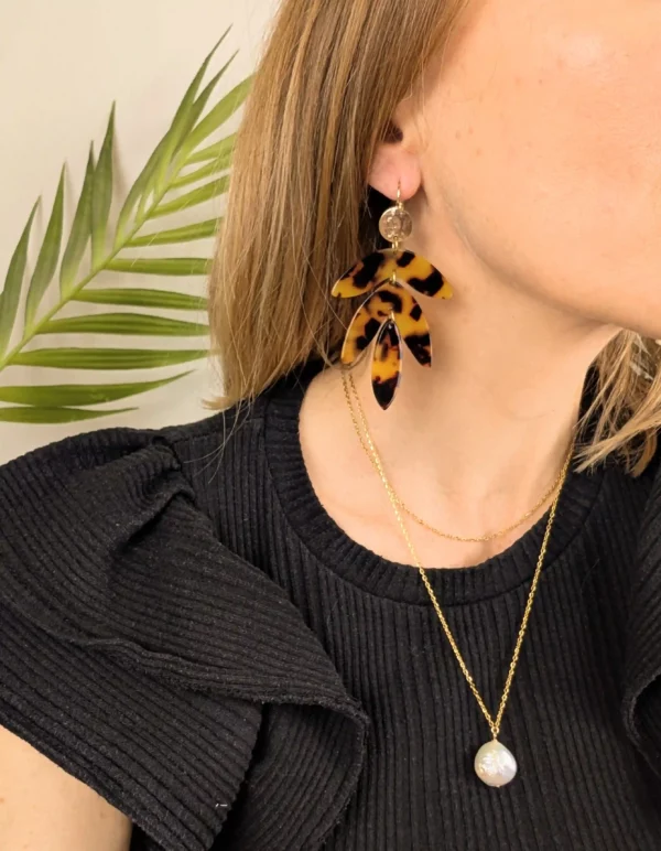 Boucles d'oreilles XXL à feuilles - Eglantine – Image 5