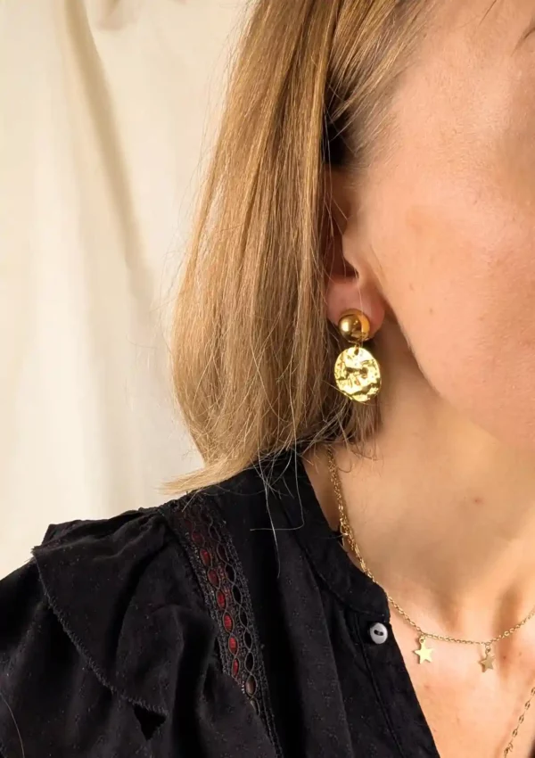 Boucles d'oreilles dorées à clips – Laïla – Image 4