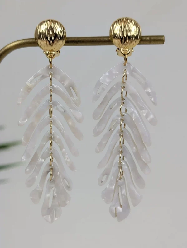 Boucles d'oreilles clips à feuilles de couleur - Maria – Image 6